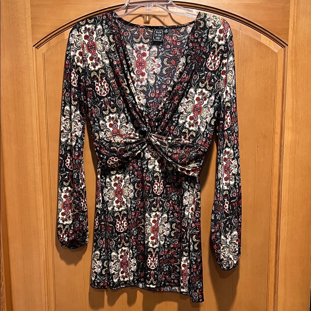 Suzie In The City Floral Black and Red Blouse